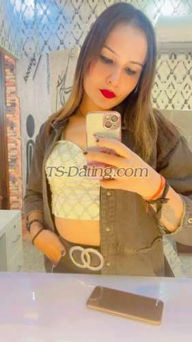 trans girl RishikaRoy 0418737