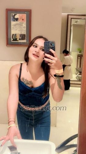 transsexual escort / Rishika Roy / India