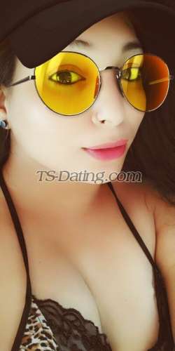 transsexual escort / Riya009 / India