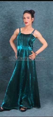 trans girl Riyakumri 1909144