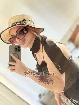 trans girl Rizanova2500 9752020