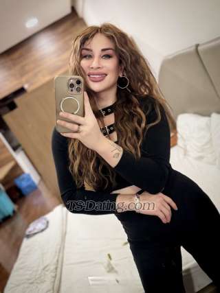 trans girl Rizanova2500 9752233