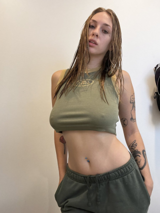Female / Rossinani / Germany