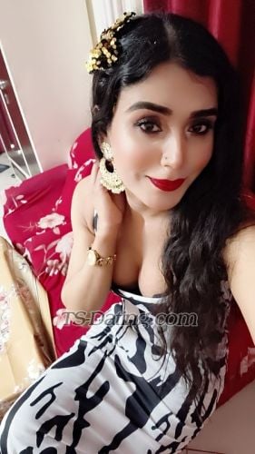 trans girl RoyDisha 5840441