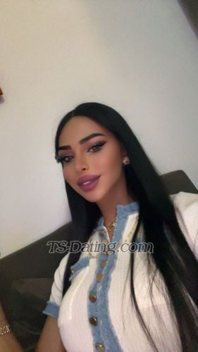 trans girl Rozenaa 9889281 trans girl Rozenaa 9889281