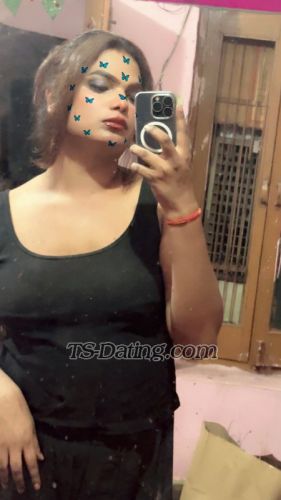 trans girl RuchiDixit 1534387 trans girl RuchiDixit 1534387