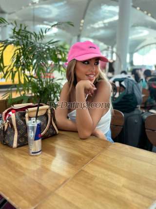 trans girl razaan88 2724196 trans girl razaan88 2724196