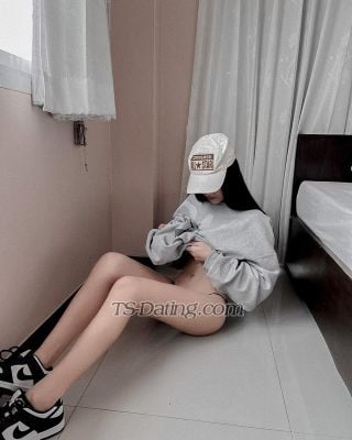 trans girl rbalexsander 0480592