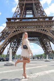 riane Dutra Grenoble Transex Hello, nice to meet you, my name is Riane Dutra. I'm active
and passive, I'm 20 years old, I'm Brazilian,I'm a
tanned blonde. I like romantic and fragrant men, I'm on tour
in your city, I'm fragrant and always in high heels and
perfumed for you.My price for one hour 500