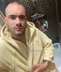 Samu69 Neuwied Transex Sono un ragazzo italiano giovane Ben dotato pulito profumato curato Voglioso cerco divertimento con coppie o singole 