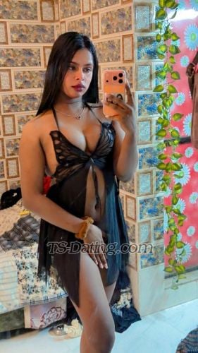 transsexual escort / Shemale aashu / India