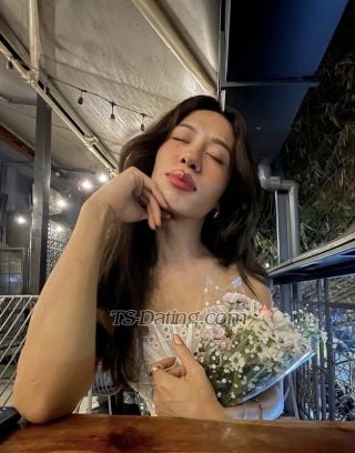 trans girl Shimmerdema 4674863