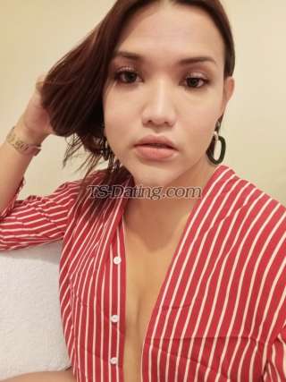 trans girl Shinevanderh 0190334