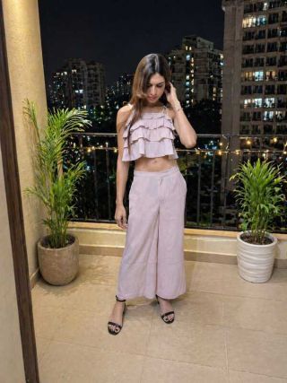 Shivaani-9057862 