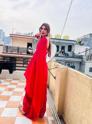 Shivaani-9058027 