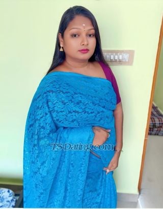 trans girl ShivanyaTrans 0375581