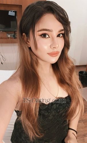 trans girl Sizzlinghot 2744221