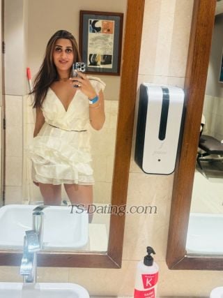 trans girl SnooveNRI 0593889 trans girl SnooveNRI 0593889