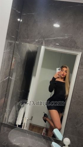 trans girl SofhiaGreen 0167738