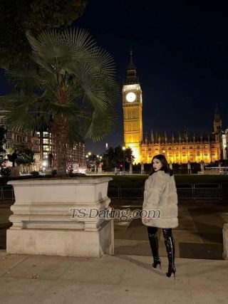 trans girl Sofiacoss 8475300