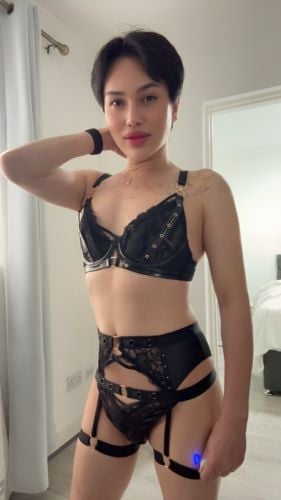 SpicyPlayMate-2469806 