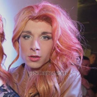 Transvestite escort / Suspensus / Sweden