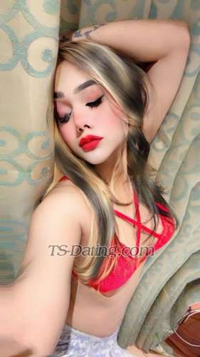 trans girl Suviiroy 1235883 trans girl Suviiroy 1235883