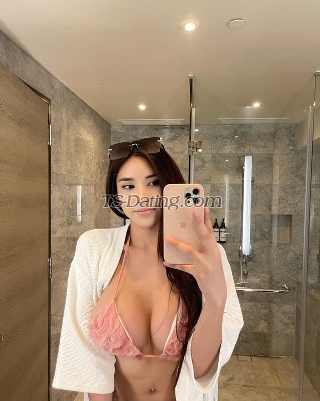 shemale model Tiffany takahashi in Manila