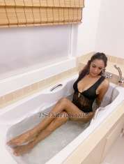 sabreena sabreena11 sabreena11 Helsinki Transex Sabreena Brown, die seltene und einzige goldbraune Exotin mit den großen Brüsten Ich bin eine Schönheit der seltenen Rasse. Ich bin 175 cm groß, wiege 55 kg und bin 27 Jahre alt. Ich habe eine sehr glatte, seidige, goldbraune Haut, einen Modelkörper und üppige Titten! Körpermaße: 40D-26-36 und ich habe ein sehr schönes, voll funktionsfähiges „Spielzeug“ mit 6 Zoll, HART, GESCHNITTEN und DICK; VOLL mit Milch, die auf dich wartet … Ich bin liebevoll, gebildet und habe Klasse … Das wird Sie wirklich überraschen. Ich liebe Männer, die eine gute Gesellschaft zu schätzen wissen. Ich liebe es, Spaß zu haben, ich erledige alle Dienste mit Vergnügen!!! Wenn Sie die beste Gesellschaft für Ihre atemberaubenden Stunden wünschen, bin ich immer für Sie verfügbar!!! Es ist etwas, an das man sich erinnern wird, denn ich bin das einzige superseltene, einzigartig schöne Trans-Mädchen! Ich bin immer voller Überraschungen und bereit, Ihnen ein aufregendes Vergnügen zu bereiten. Meine Fähigkeiten sind etwas Besonderes, nicht wie die anderer Mädchen! Ich bin eine Geberin und eine Empfängerin.