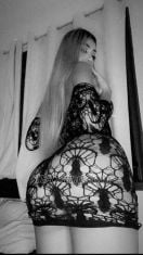 TS ANGEL XXL Frankfurt Transex The perfect trans woman with the curves of your dreams, with
velvety lips that will drive you wild