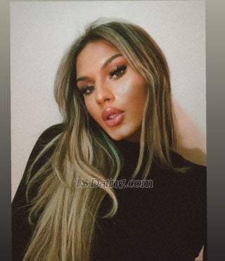 trans girl TSNAOMICALIOP 0677470 trans girl TSNAOMICALIOP 0677470