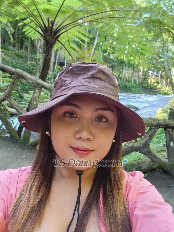 TS Yuliaa Ladyboy Escort - Davao Philippines - TS-DATING.COM @ ts-dating.com