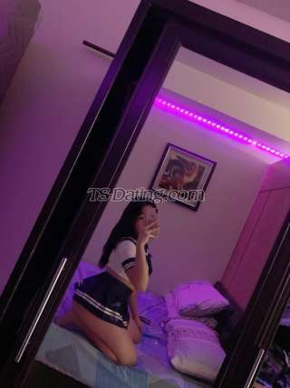 trans girl TSayra 1665691 trans girl TSayra 1665691