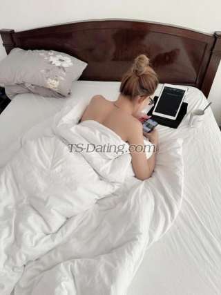 trans girl TSkelly 0516367 trans girl TSkelly 0516367