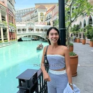 trans girl TSmiyaka 0381256