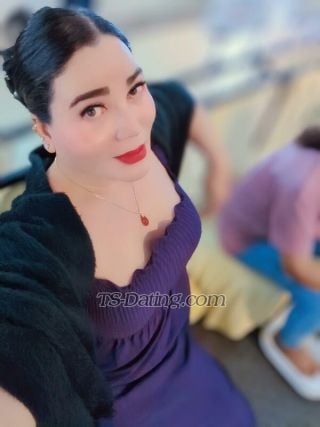 trans girl TsNawang 9319405