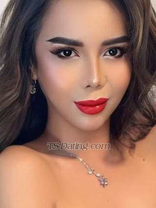 trans girl TsNira 0157034