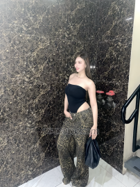 Ts baby Sofia Ts baby Sofia Manila Transex Evviva la tua nuova fantasia in città! Giovane e seducente bellezza di una vera filippina. È accomodante, passionale e una vera compagna. Assumila per esplorare il mondo inesplorato del sesso! Scavando nelle profondità della notte, esplosioni di sperma ovunque.