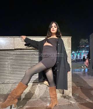 trans girl Tshrieng 7809494 trans girl Tshrieng 7809494