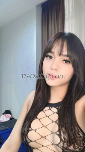 trans girl Tsnadira 1498782 trans girl Tsnadira 1498782