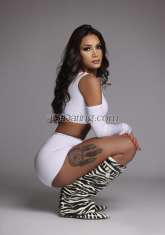 VALE XOXO Barcelona Transex Enfin à Barcelone Un corps incroyable et incroyablement joli pour la première fois à BARCELONE Instagram _> Michellswift.Hernandez Salut les bébés, je m'appelle Valentina de Colombie. J'ai 23 ans ! Je suis une fille polyvalente, j'aime beaucoup le sexe. Je fais aussi des massages relaxants J'aime le sport, une vie saine, toutes mes photos sont réelles Si vous souhaitez vivre une expérience unique, je vous invite avec moi. Appelez-moi !