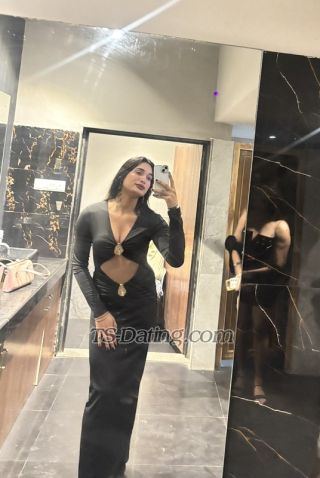 trans girl Vaani21 6382352 trans girl Vaani21 6382352