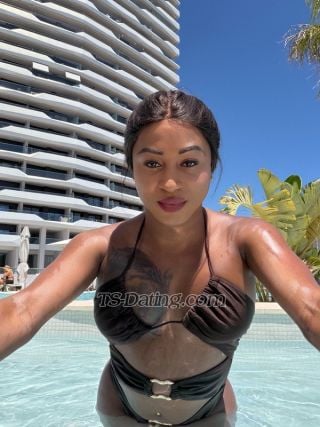 trans girl Valeriahot 9386747