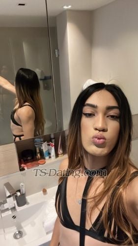 trans girl VickAvelar 4393231 trans girl VickAvelar 4393231