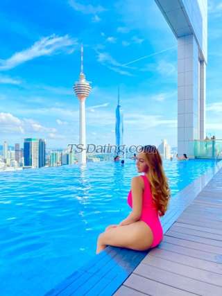 trans girl XXLcockzilla 9168342