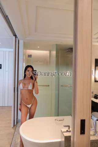 trans girl Xtinedior 2437810