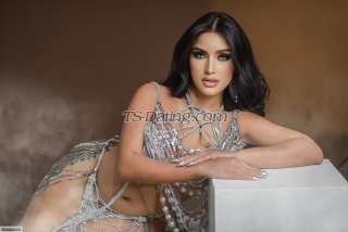 trans girl Yaniesmith 7122268