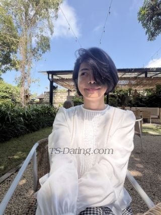 trans girl Youngpat 0319838