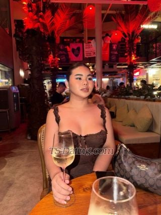 trans girl YourAndrea 0925850