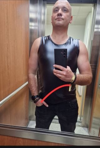 YourBottomGuy-2915665